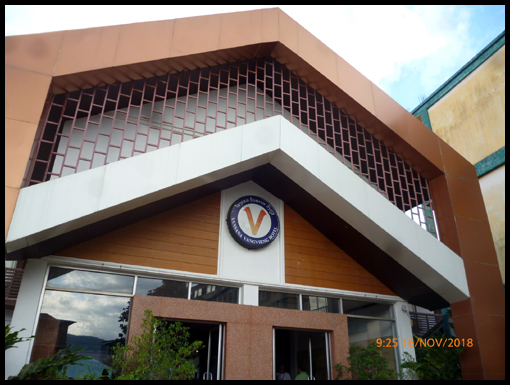 The front of the Vasana Hotel Vang Vieng