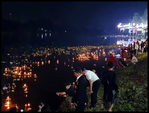 The group participate in the Loy Krathong festival at Kut Si Mangkhala park.